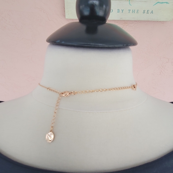 Swarovski Idyllia Y Feather Pendant Necklace Rose Gold Tone Plated - Picture 6 of 11